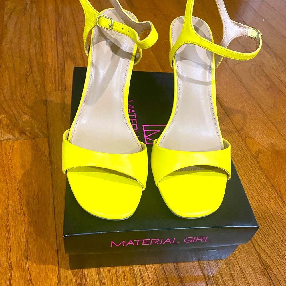 Sunshine ☀️yellow Material Girl heel!